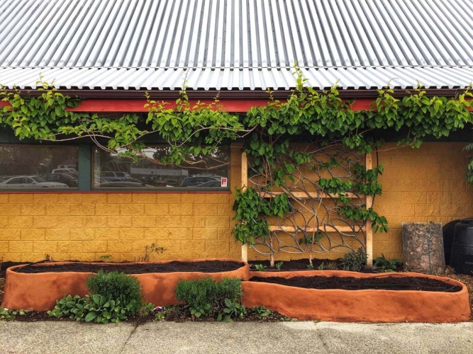 BFFE2930-62D5-492E-9404-381FFFD8FE05